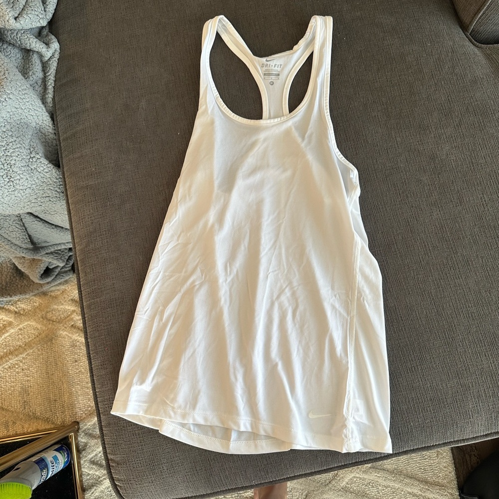 Nike White Size Medium Dry Fit Workout Tank